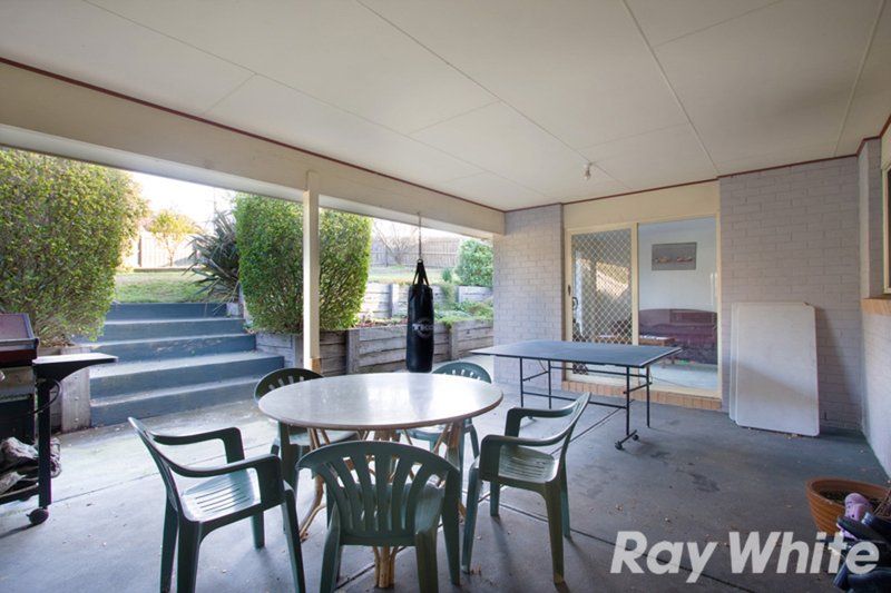 Photo - 1 Allan Close, Pakenham VIC 3810 - Image 11