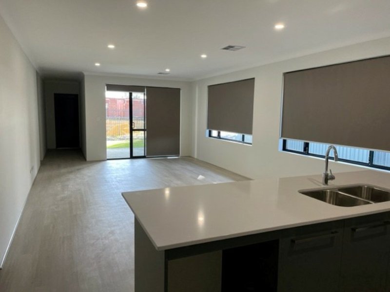 Photo - 1 Allendale Way, Wellard WA 6170 - Image 17