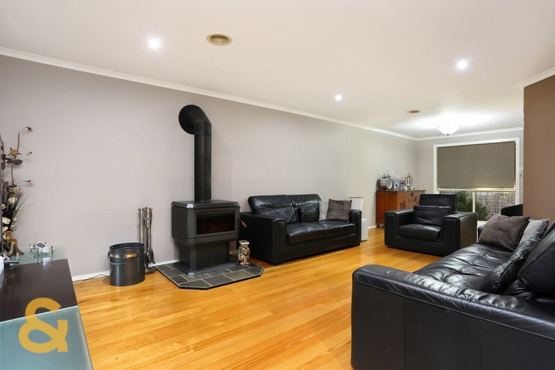 Photo - 1 Almands Avenue, Roxburgh Park VIC 3064 - Image 7