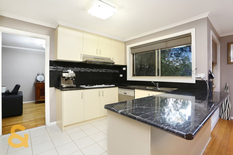 Photo - 1 Almands Avenue, Roxburgh Park VIC 3064 - Image 12