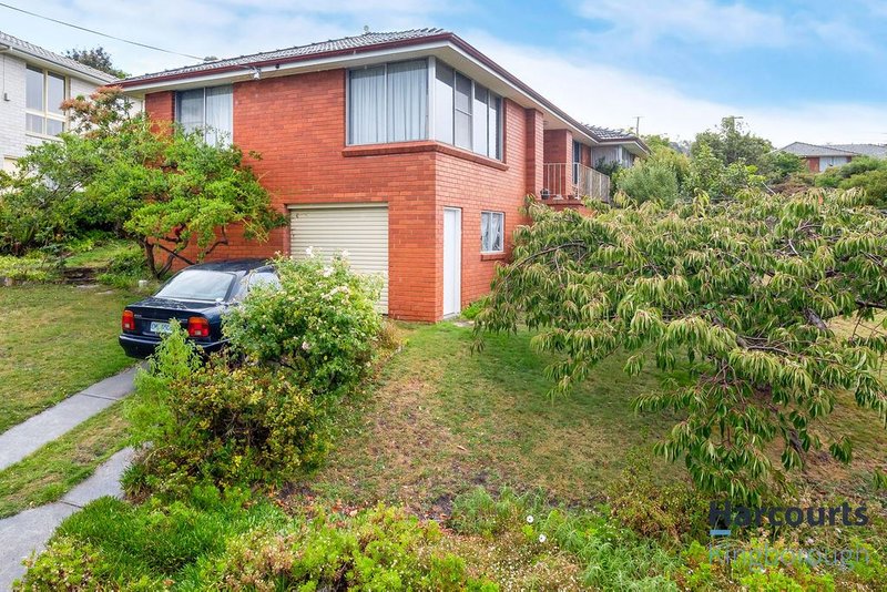 Photo - 1 Amarina Court, Kingston Beach TAS 7050 - Image 2