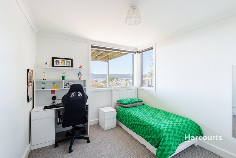 Photo - 1 Amelia Street, Burnie TAS 7320 - Image 14