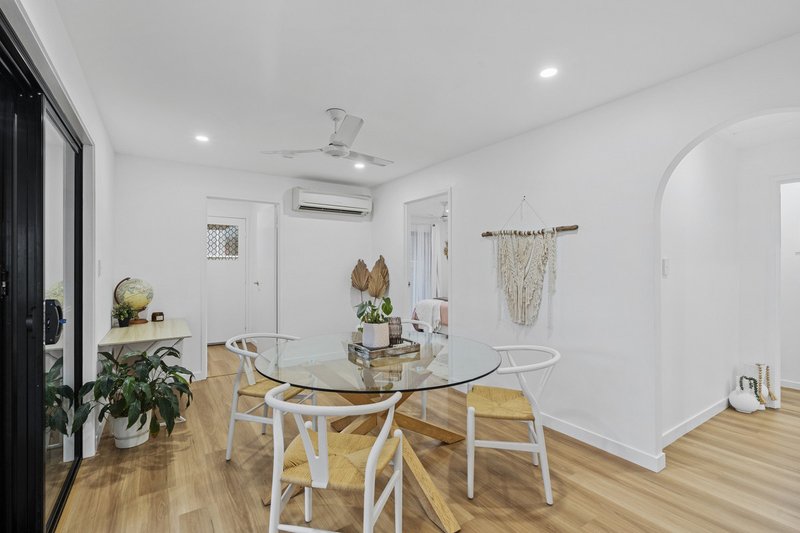 Photo - 1 Amethyst Court, Carrara QLD 4211 - Image 7