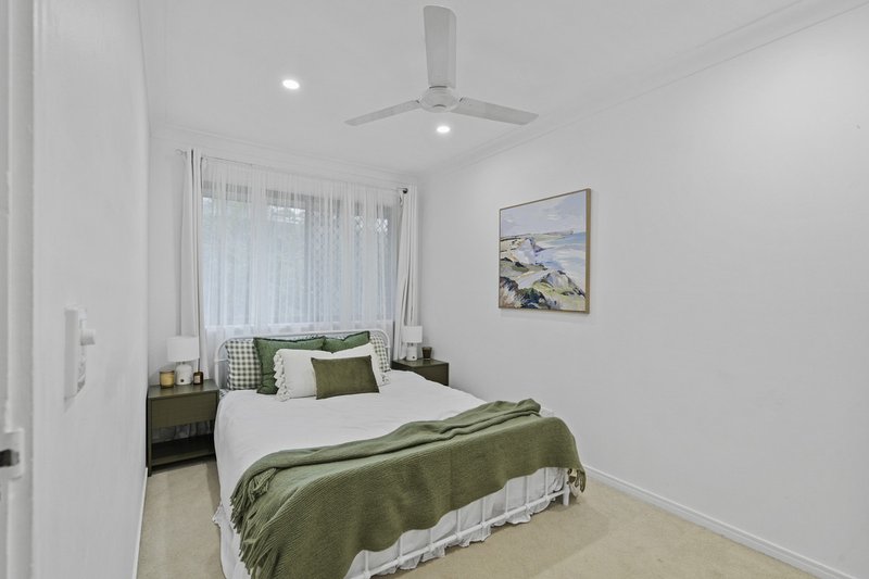 Photo - 1 Amethyst Court, Carrara QLD 4211 - Image 11
