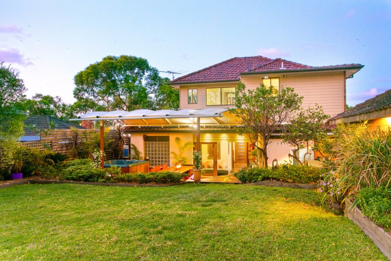 Photo - 1 Amourin Street, North Manly NSW 2100 - Image 2