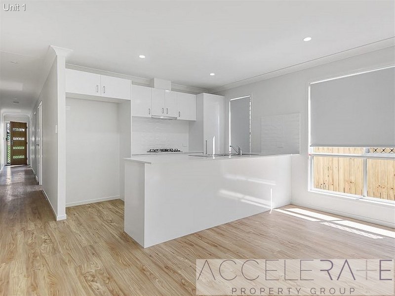 Photo - 1 &amp; 2/42 Sapphire Crescent, Redbank Plains QLD 4301 - Image 5