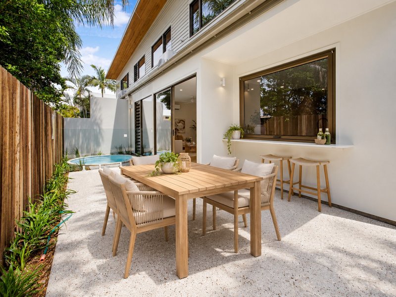 Photo - 1 and 2/155A Mudjimba Beach Road, Mudjimba QLD 4564 - Image 3