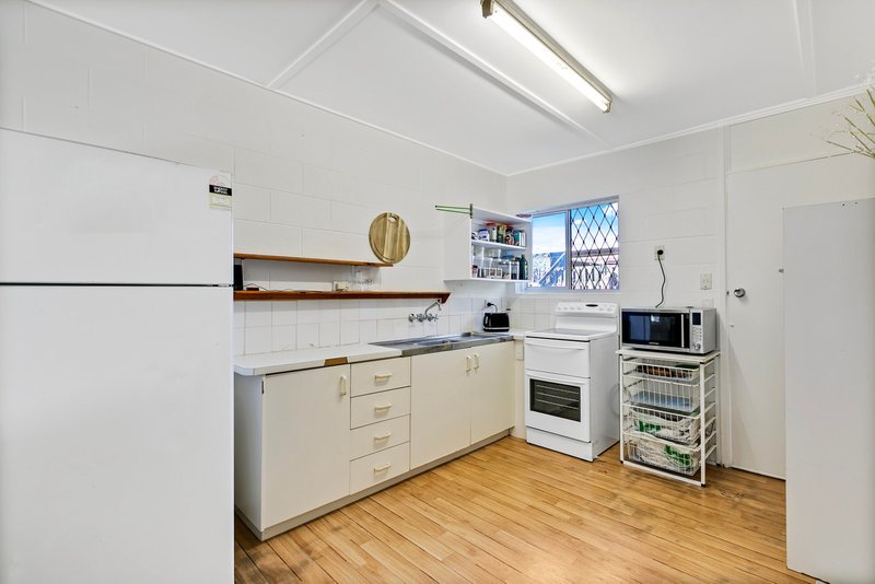 Photo - 1 and 2/16 Thomas Street, Maroochydore QLD 4558 - Image 3