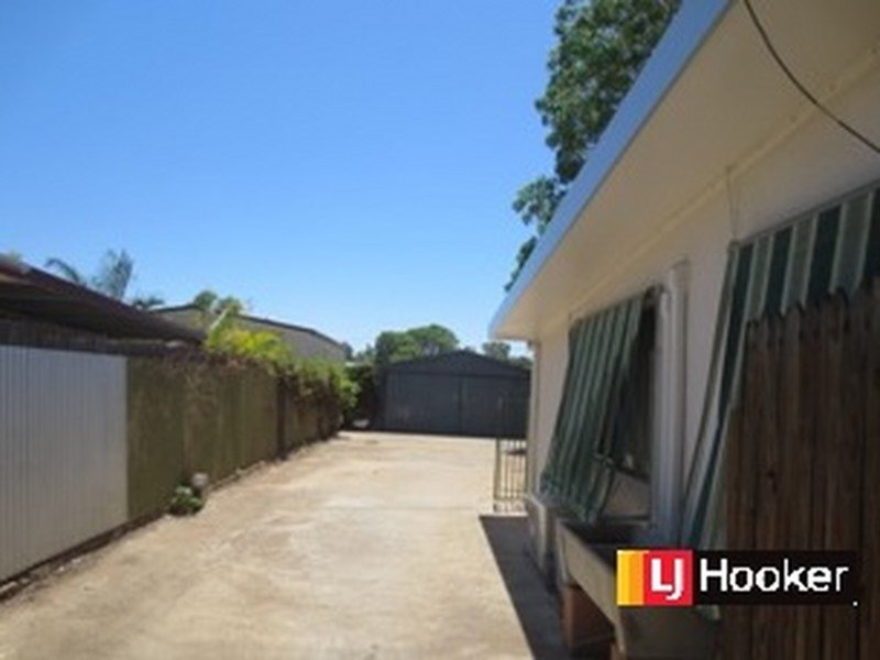 Photo - 1 and 2/26 Dempsey Street, Mount Isa QLD 4825 - Image 9