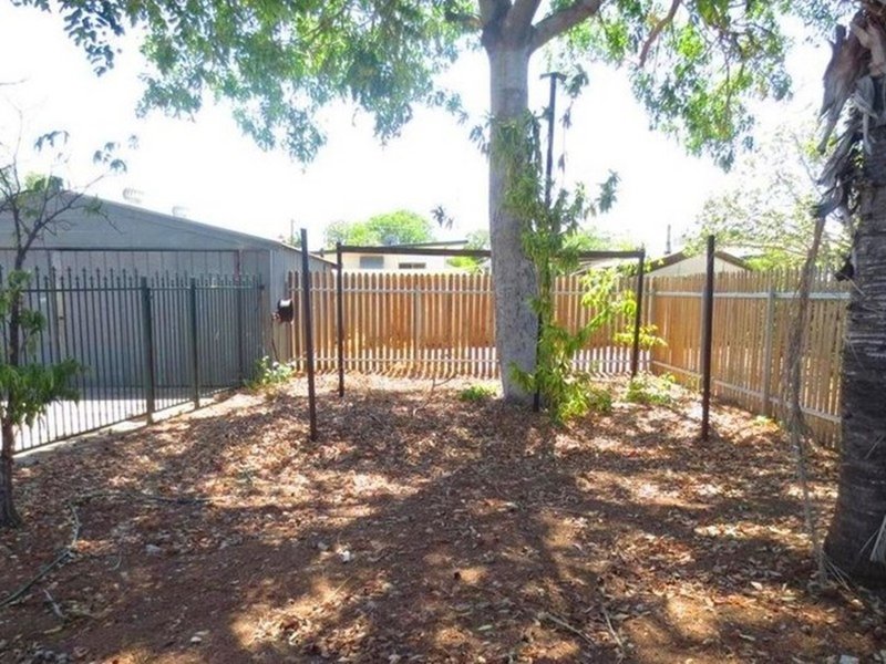 Photo - 1 and 2/26 Dempsey Street, Mount Isa QLD 4825 - Image 10