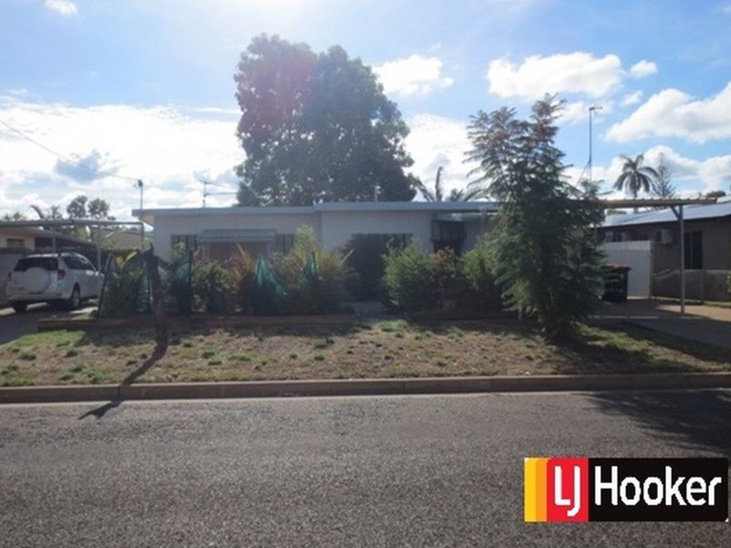 Photo - 1 and 2/26 Dempsey Street, Mount Isa QLD 4825 - Image 17