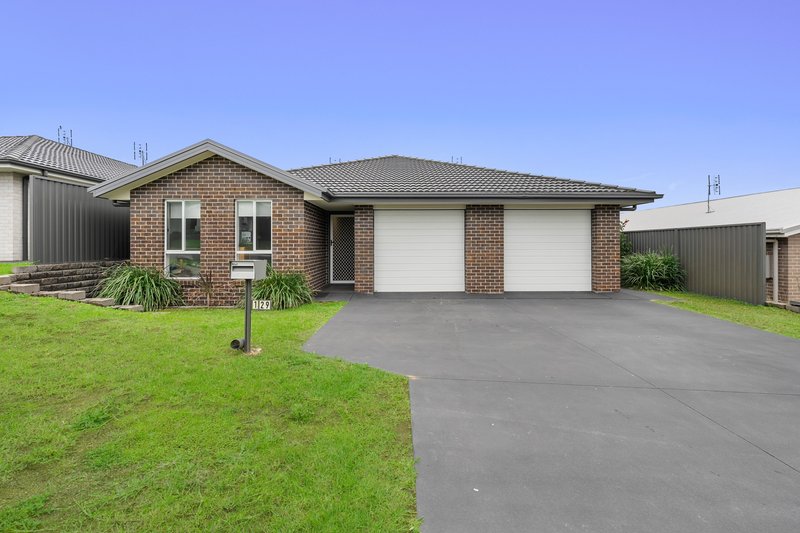 Photo - 1 and 2/29 Bangalay Street, Heddon Greta NSW 2321 - Image 1