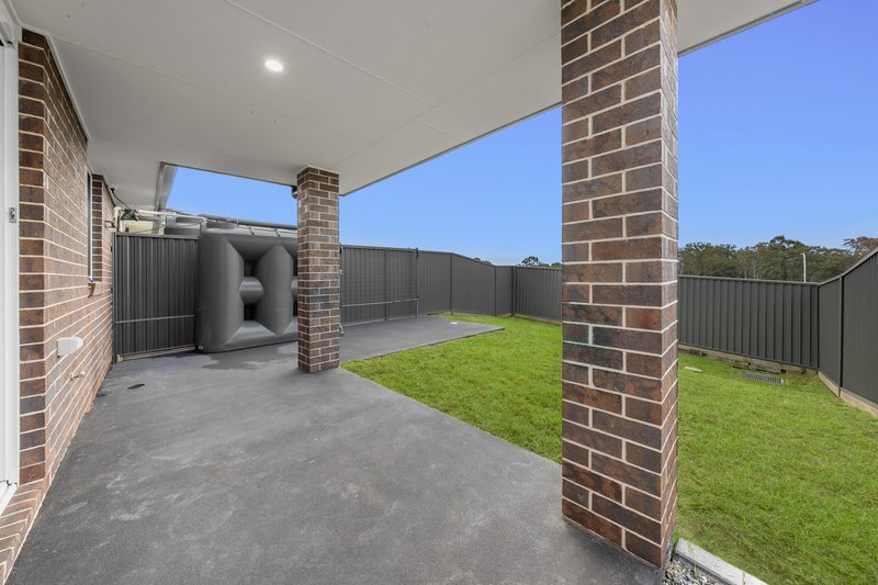 Photo - 1 and 2/29 Bangalay Street, Heddon Greta NSW 2321 - Image 16
