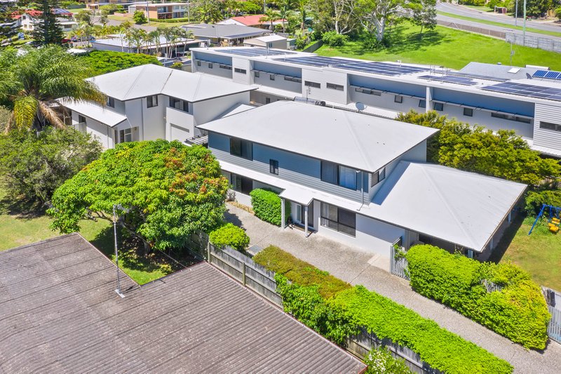 Photo - 1 and 2/43 Ridge Road, Maroochydore QLD 4558 - Image 25