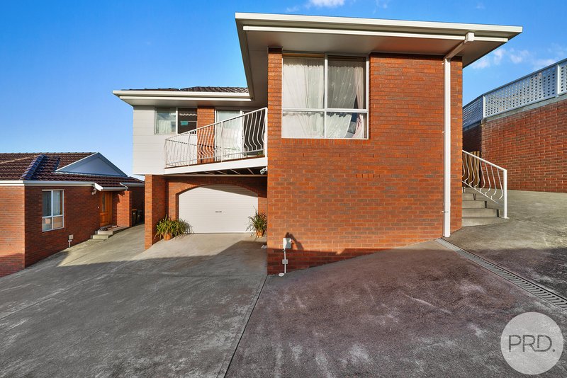 Photo - 1 and 2/4a Watkins Avenue, West Hobart TAS 7000 - Image 5