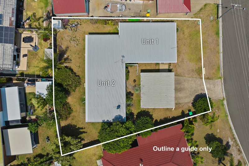 Photo - 1 and 2/5 Allambie Court, Buddina QLD 4575 - Image 2