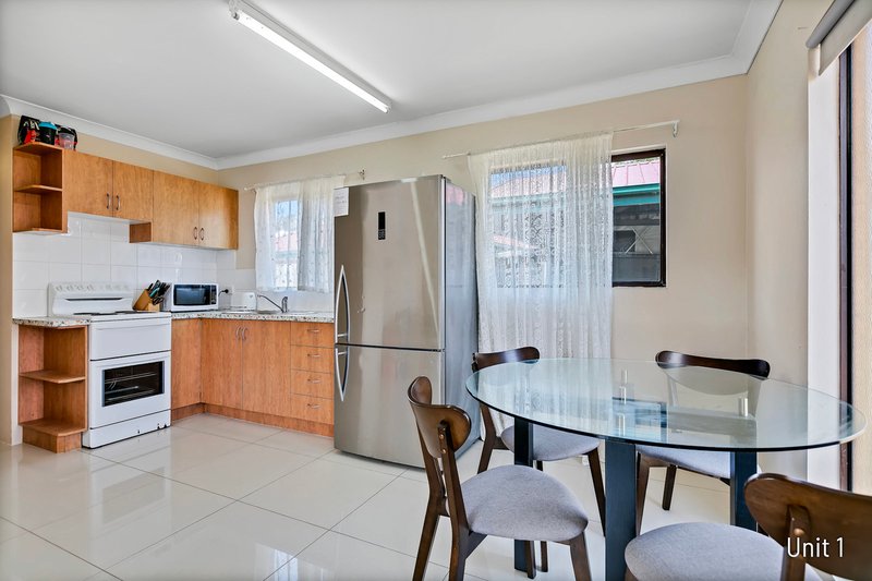 Photo - 1 and 2/5 Allambie Court, Buddina QLD 4575 - Image 6