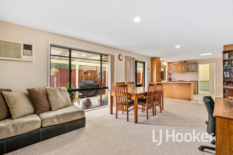 Photo - 1 Andrew Court, Pakenham VIC 3810 - Image 5