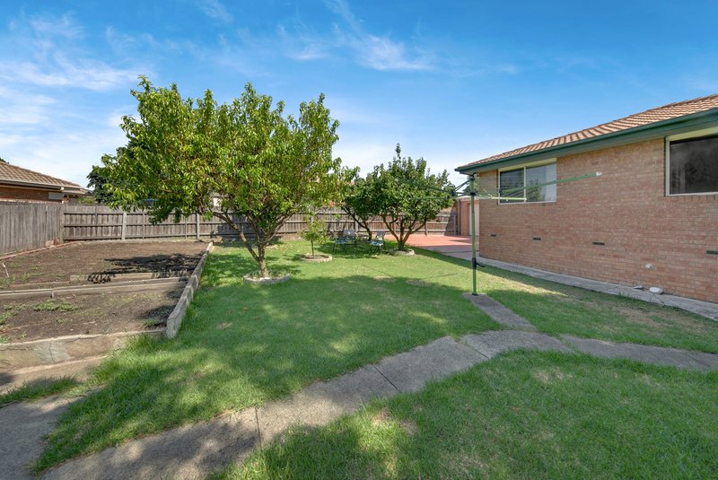 Photo - 1 Angela Court, South Morang VIC 3752 - Image 11