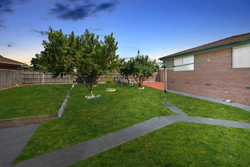 Photo - 1 Angela Court, South Morang VIC 3752 - Image 12