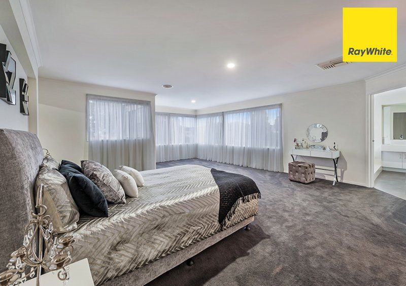 Photo - 1 Angus Court, Roxburgh Park VIC 3064 - Image 17