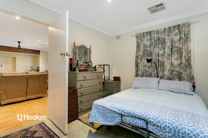 Photo - 1 Ansbert Street, Christie Downs SA 5164 - Image 7