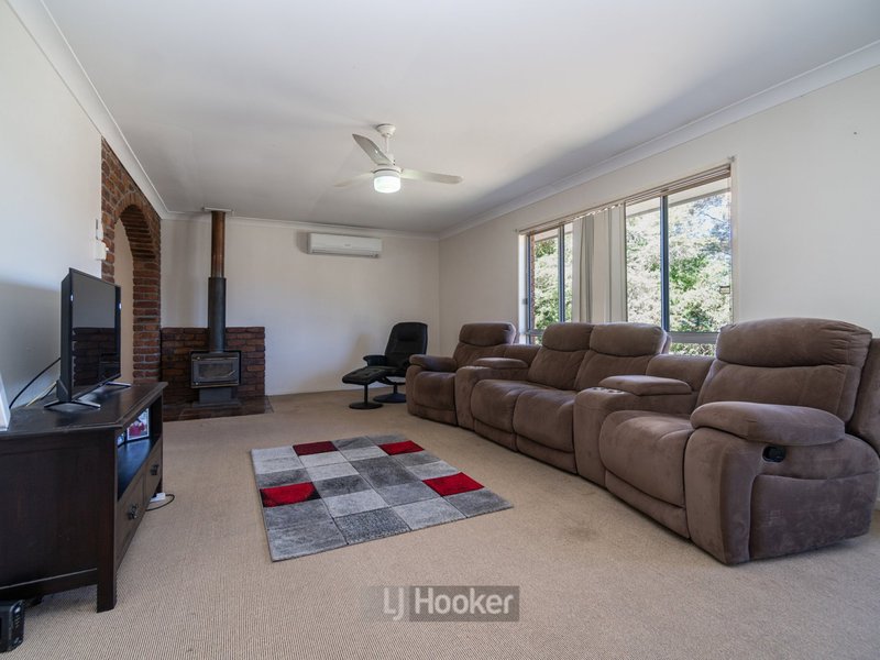 Photo - 1 Aquila Court, Regents Park QLD 4118 - Image 5