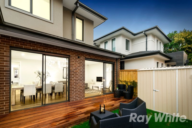 Photo - 1 Arianne Road, Glen Waverley VIC 3150 - Image 9