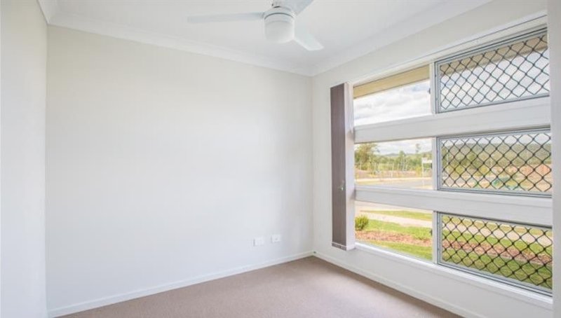 Photo - 1 Arkose Street, Yarrabilba QLD 4207 - Image 6