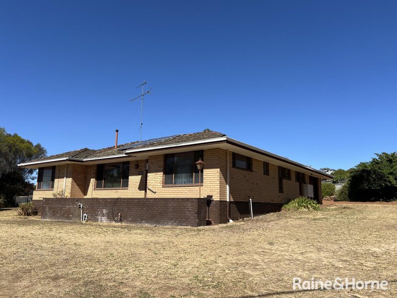 Photo - 1 Arthur Street, Darkan WA 6392 - Image 2