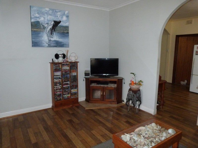 Photo - 1 Artlett Avenue, Port Augusta SA 5700 - Image 4