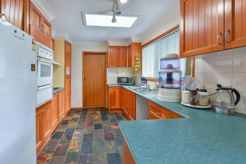 Photo - 1 Aseki Avenue, Glenfield NSW 2167 - Image 3