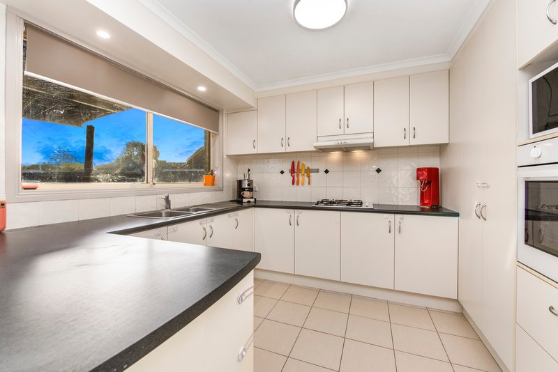 Photo - 1 Ash Crescent, Pakenham VIC 3810 - Image 5