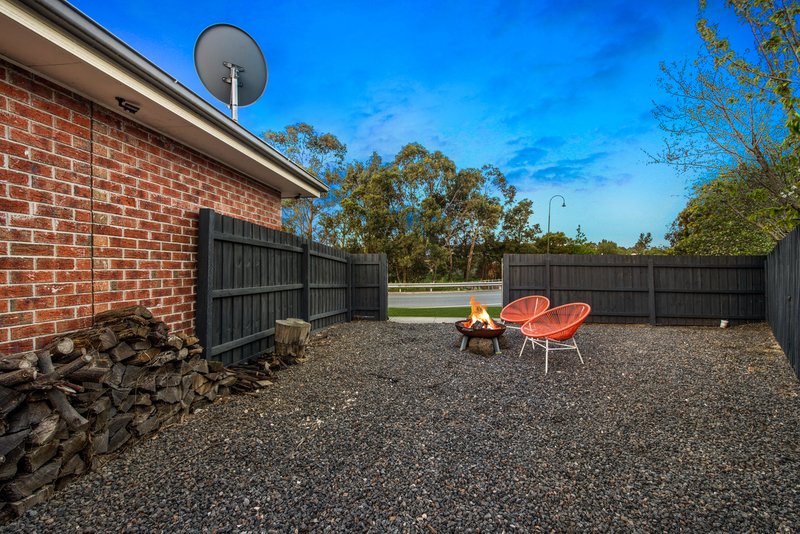 Photo - 1 Ash Crescent, Pakenham VIC 3810 - Image 12