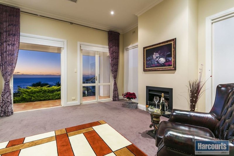 Photo - 1 Ashcroft Court, Hallett Cove SA 5158 - Image 5