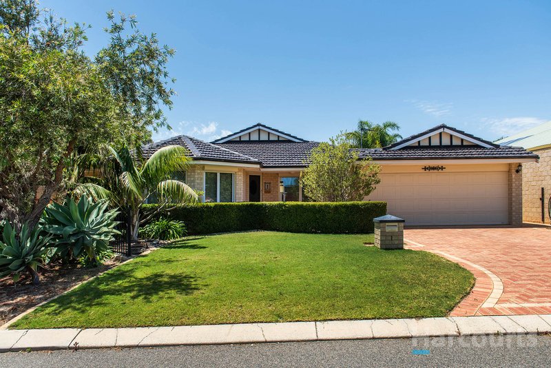 1 Ashurst Way, Hocking WA 6065