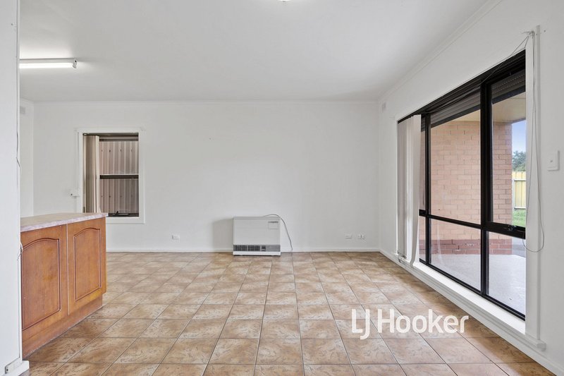 Photo - 1 Athalie Avenue, Parafield Gardens SA 5107 - Image 4