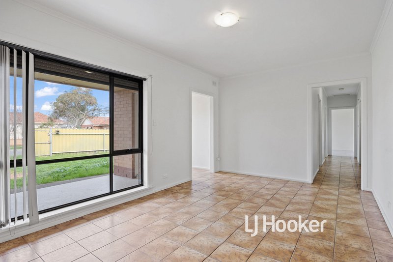 Photo - 1 Athalie Avenue, Parafield Gardens SA 5107 - Image 5