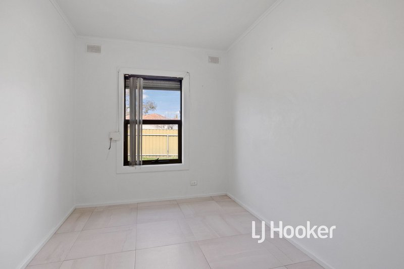 Photo - 1 Athalie Avenue, Parafield Gardens SA 5107 - Image 9