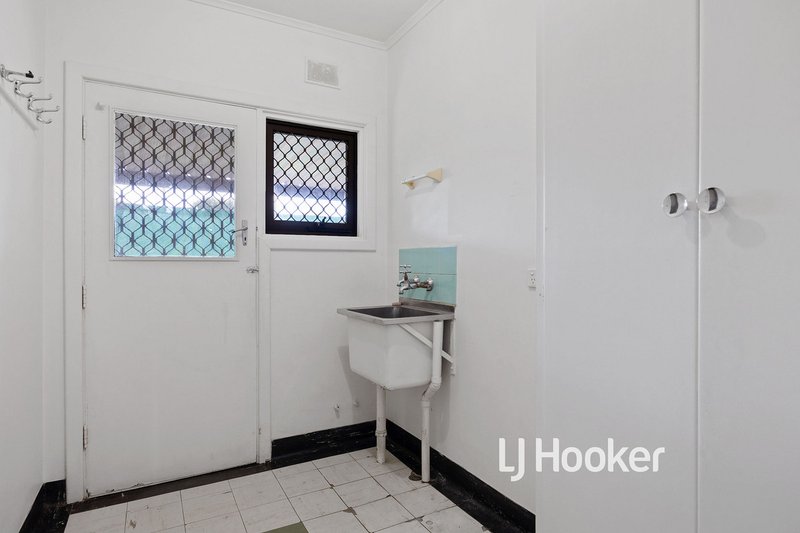 Photo - 1 Athalie Avenue, Parafield Gardens SA 5107 - Image 12