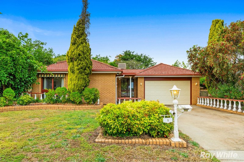 1 Atkins Place, Estella NSW 2650