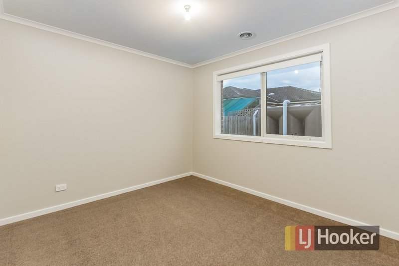 Photo - 1 Atkins Road, Pakenham VIC 3810 - Image 5