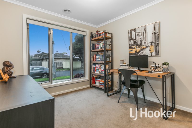 Photo - 1 Atkins Road, Pakenham VIC 3810 - Image 9