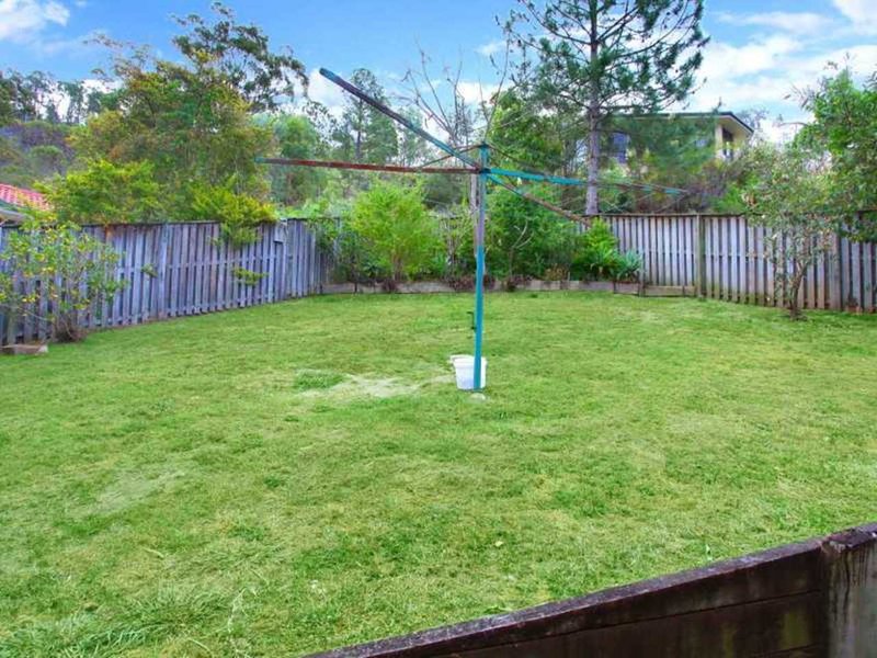 Photo - 1 Atoll Court, Pacific Pines QLD 4211 - Image 10