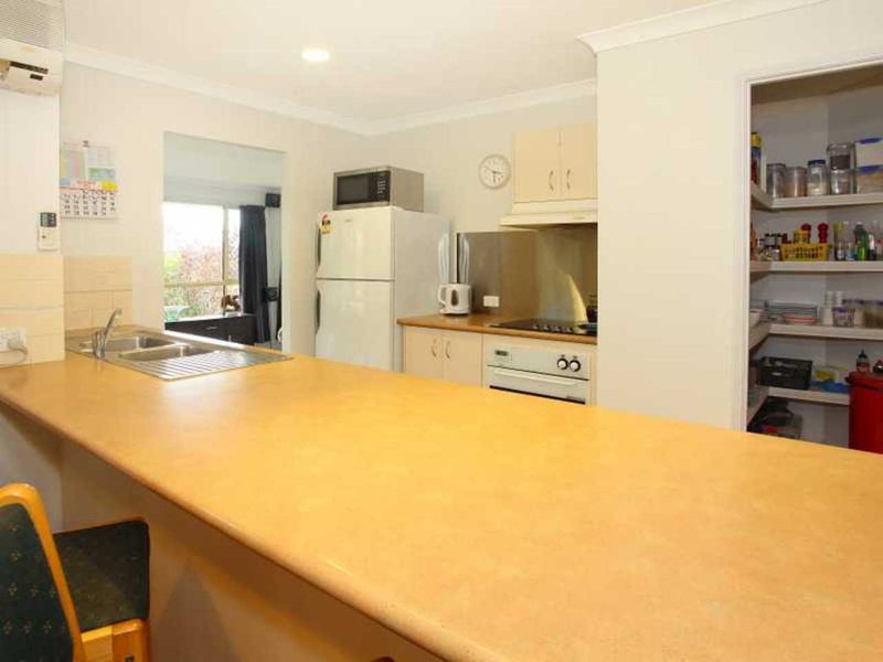 Photo - 1 Atoll Court, Pacific Pines QLD 4211 - Image 17