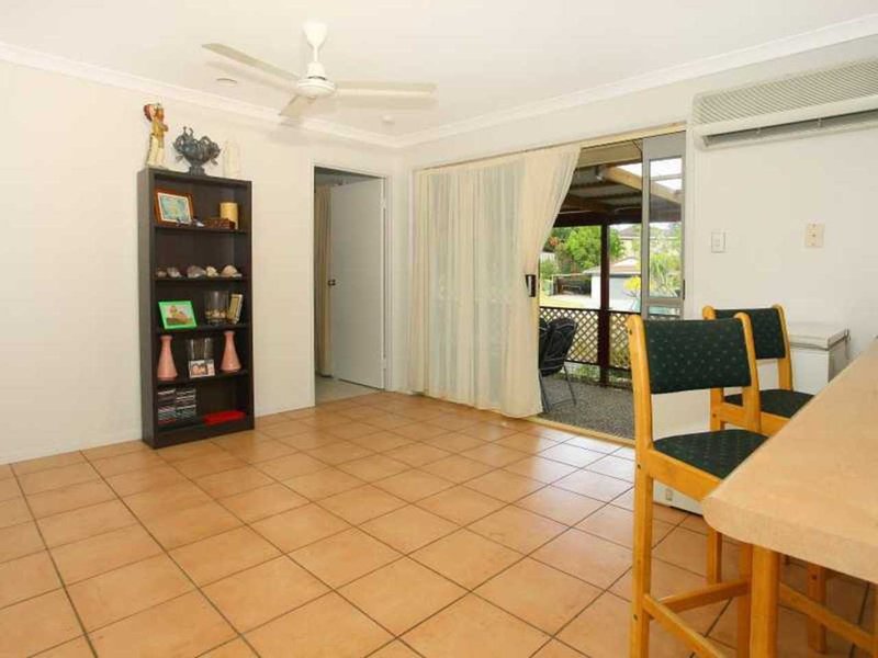 Photo - 1 Atoll Court, Pacific Pines QLD 4211 - Image 20