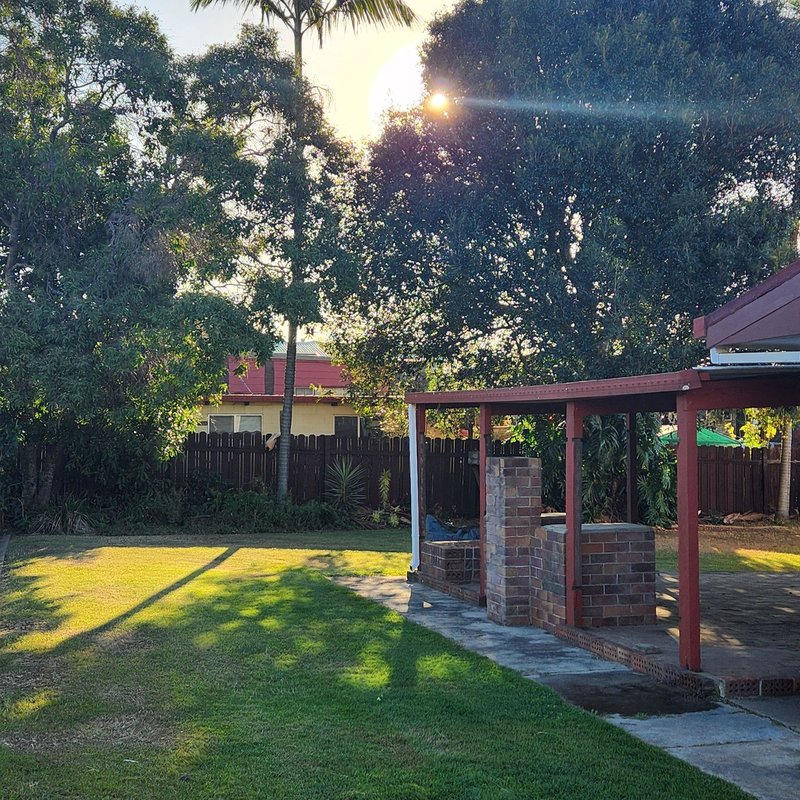 Photo - 1 Avokahville Avenue, Avoca QLD 4670 - Image 8