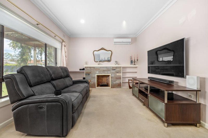 Photo - 1 Avon Street, Moorabbin VIC 3189 - Image 4