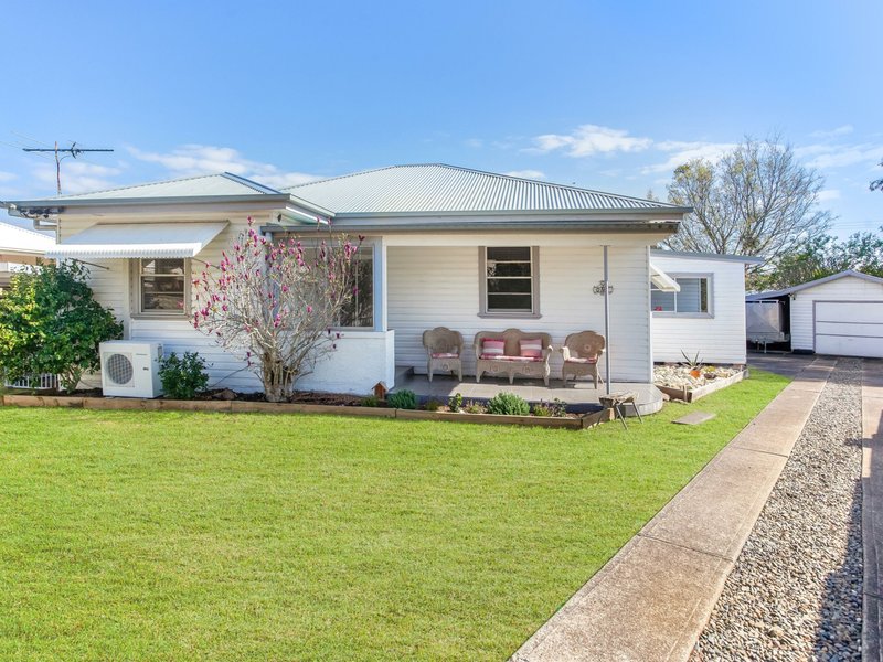 1 Bahtoo Parade, Taree NSW 2430