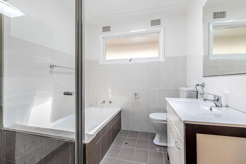 Photo - 1 Baker Crescent, Baulkham Hills NSW 2153 - Image 5